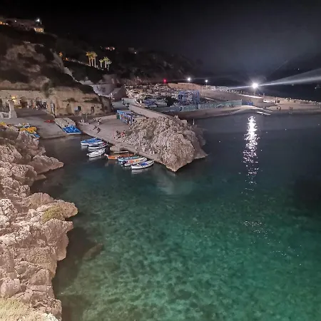 בית נופש Salento2 -doppio Terrazzo Panoramico Vista Mare Mozzafiato Immersa Nella Natura *